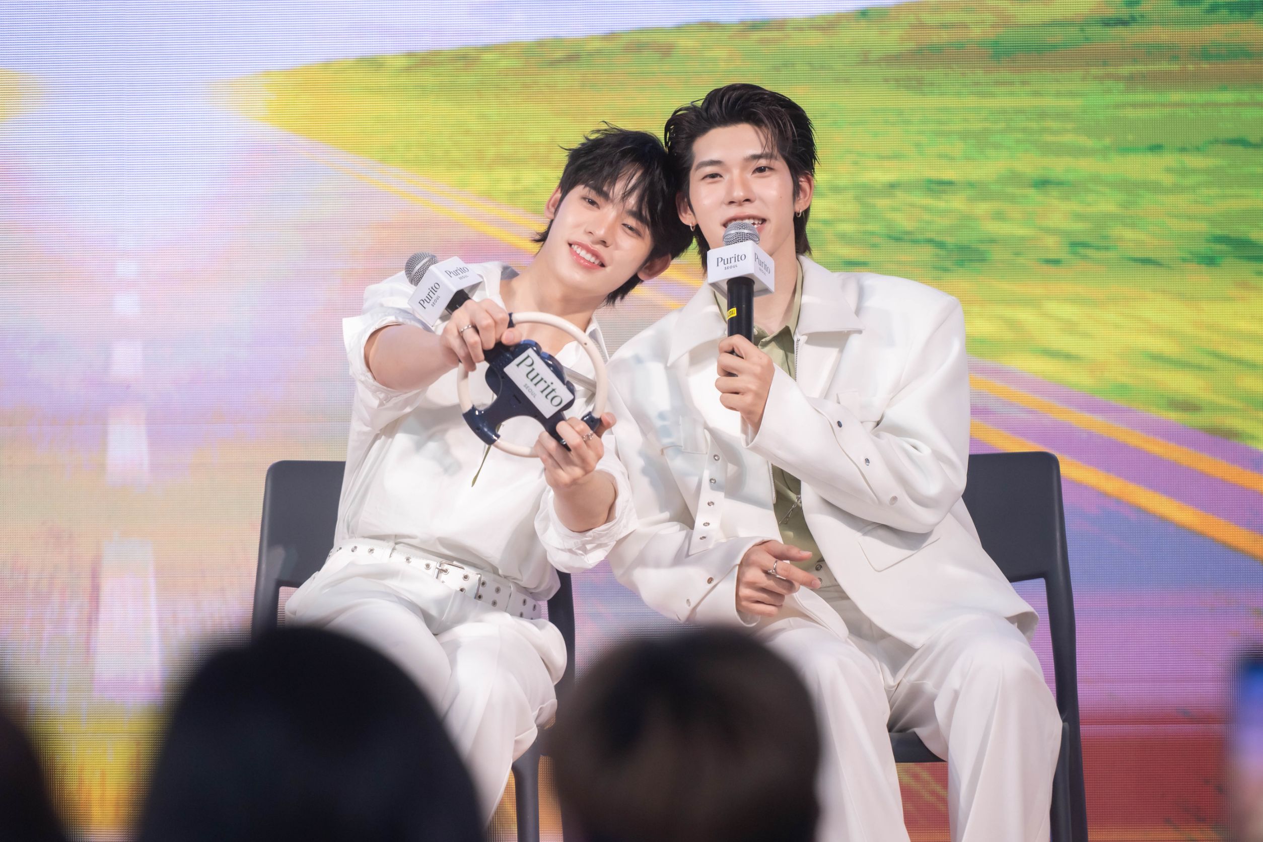 ห้างแตก! “ตี๋ตี๋-ป๋อ” ควงคู่สาดความฟินทะลุจอ ในงานเปิดตัว “Purito Seoul” แท็กทีม “All About You” ล็อกผิวโกลว-แจกความอบอุ่นละมุนใจแฟนคลับ